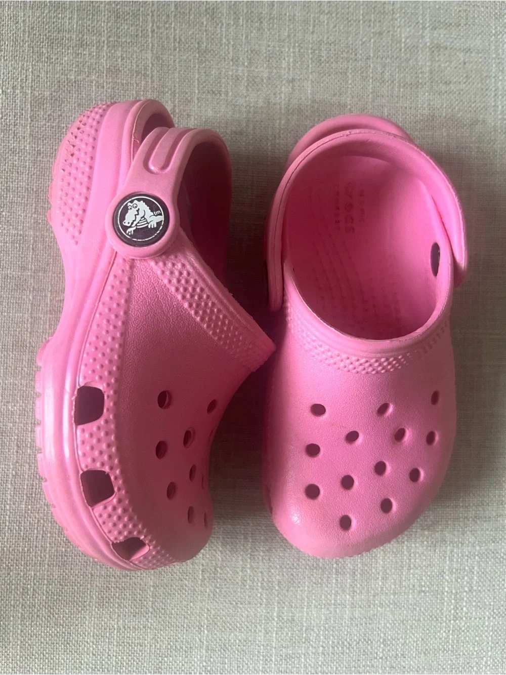 CROCS Kids Girls Pink logo mule Clogs w/strap, size 8